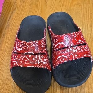 OOFOS Red and Black Sandals Comfortable Slip-On Footwear